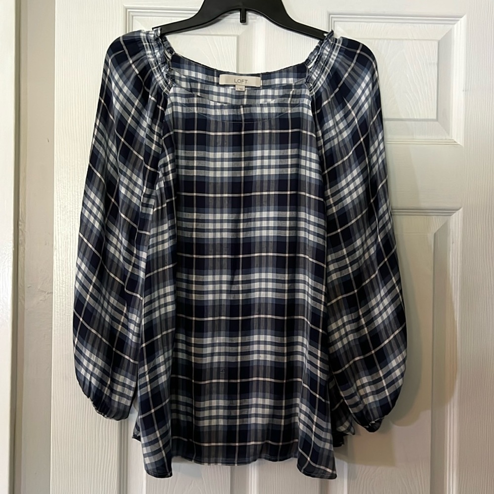 Loft blue and white top